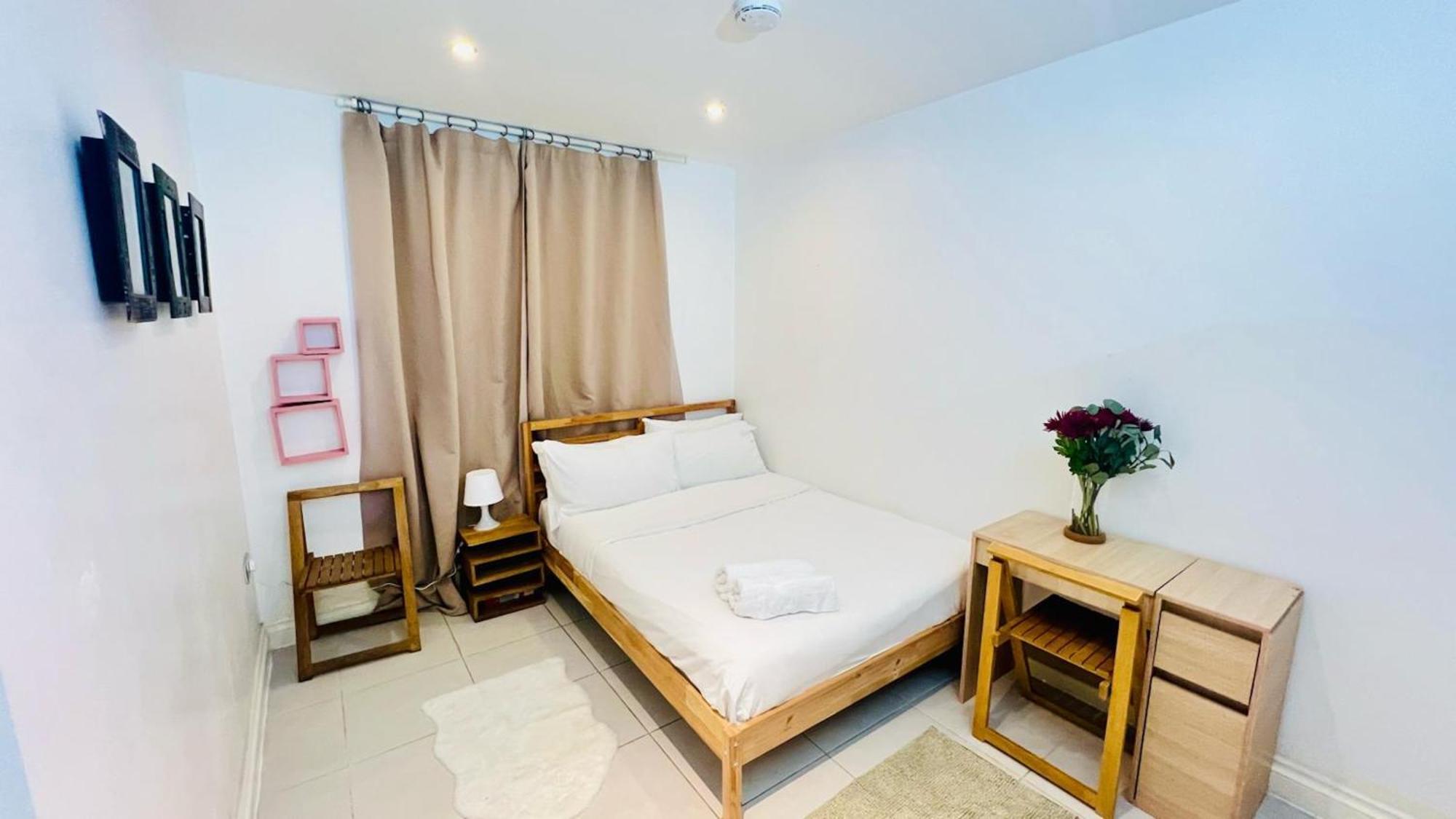 City View Sunset Luxurious Apartment In London Zone-1 Including One Family Twin Room With Its Own Stunning Private Terrace Exterior photo