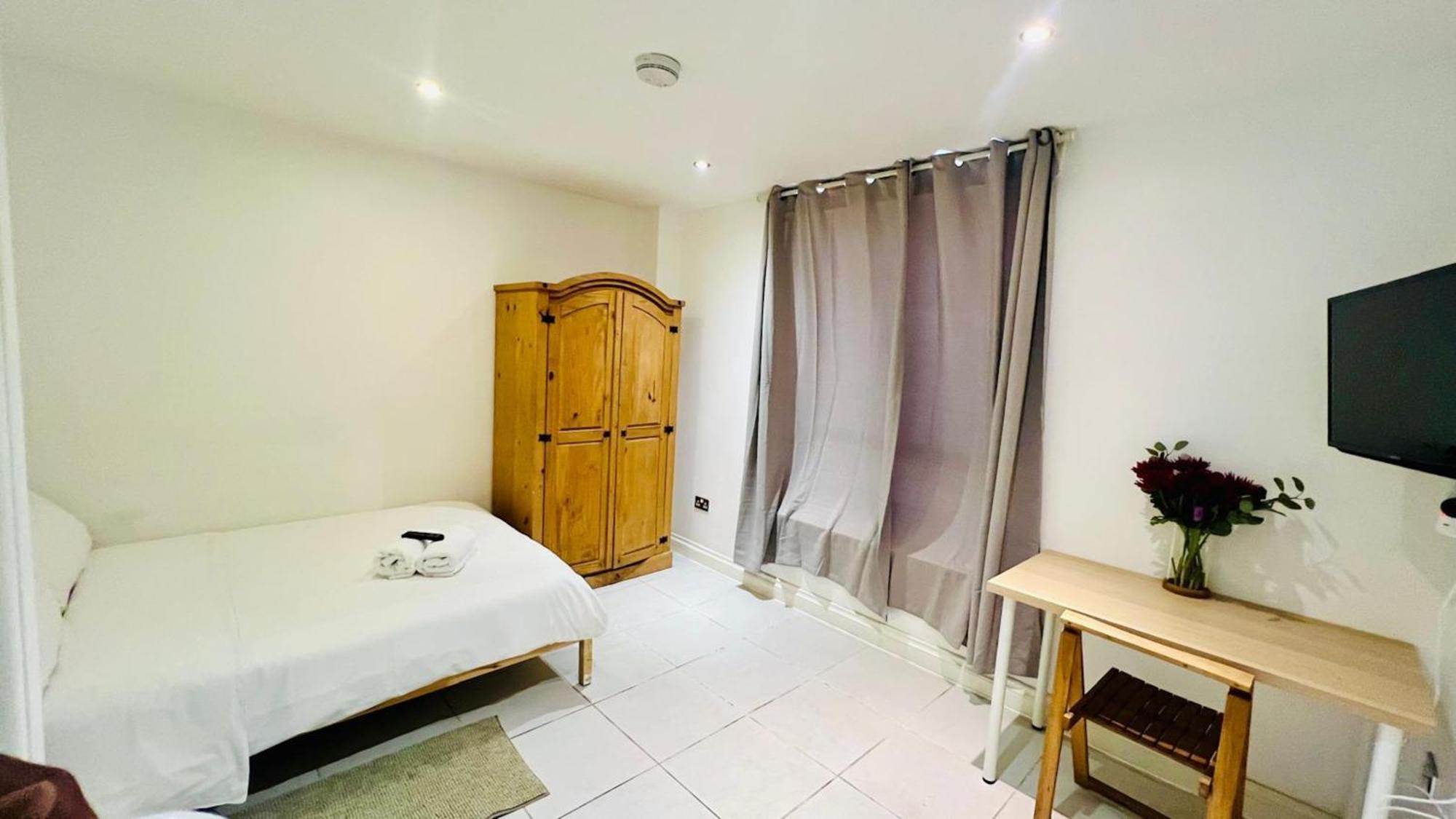 City View Sunset Luxurious Apartment In London Zone-1 Including One Family Twin Room With Its Own Stunning Private Terrace Exterior photo
