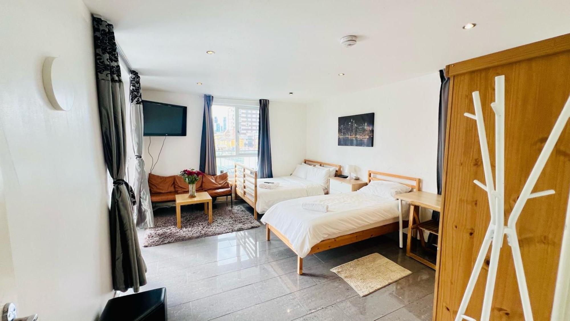 City View Sunset Luxurious Apartment In London Zone-1 Including One Family Twin Room With Its Own Stunning Private Terrace Exterior photo